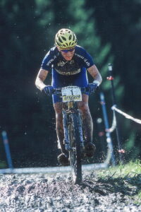 ALISON DUNLAP LES GETS, FRANCE. TISSOT MOUNTAIN BIKE WORLD CUP 2002