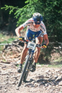 CADEL EVANS SARENTINO, ITALY. TISSOT MOUNTAIN BIKE WORLD CUP 2001