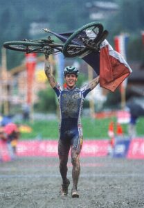 JULIEN ABSALON KAPRUN, AUSTRIA. U-23 RACE UCI MOUNTAIN BIKE CAMPIONATI DEL MONDO 2002