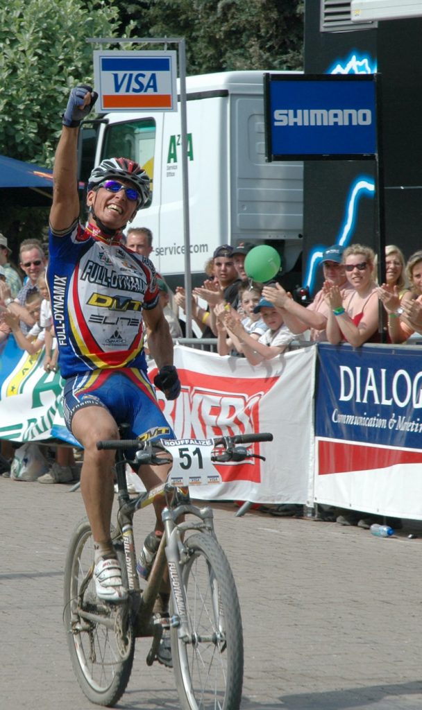 MARCO BUI WINS HOUFFALIZE 2005 MTB