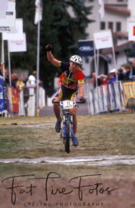 NICOLE COOKE CAMPIONE DEL MONDO JUNIOR MTB 2001