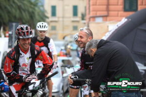 Davide Sottocornola ride con Fabien Barel - Superenduro 2010