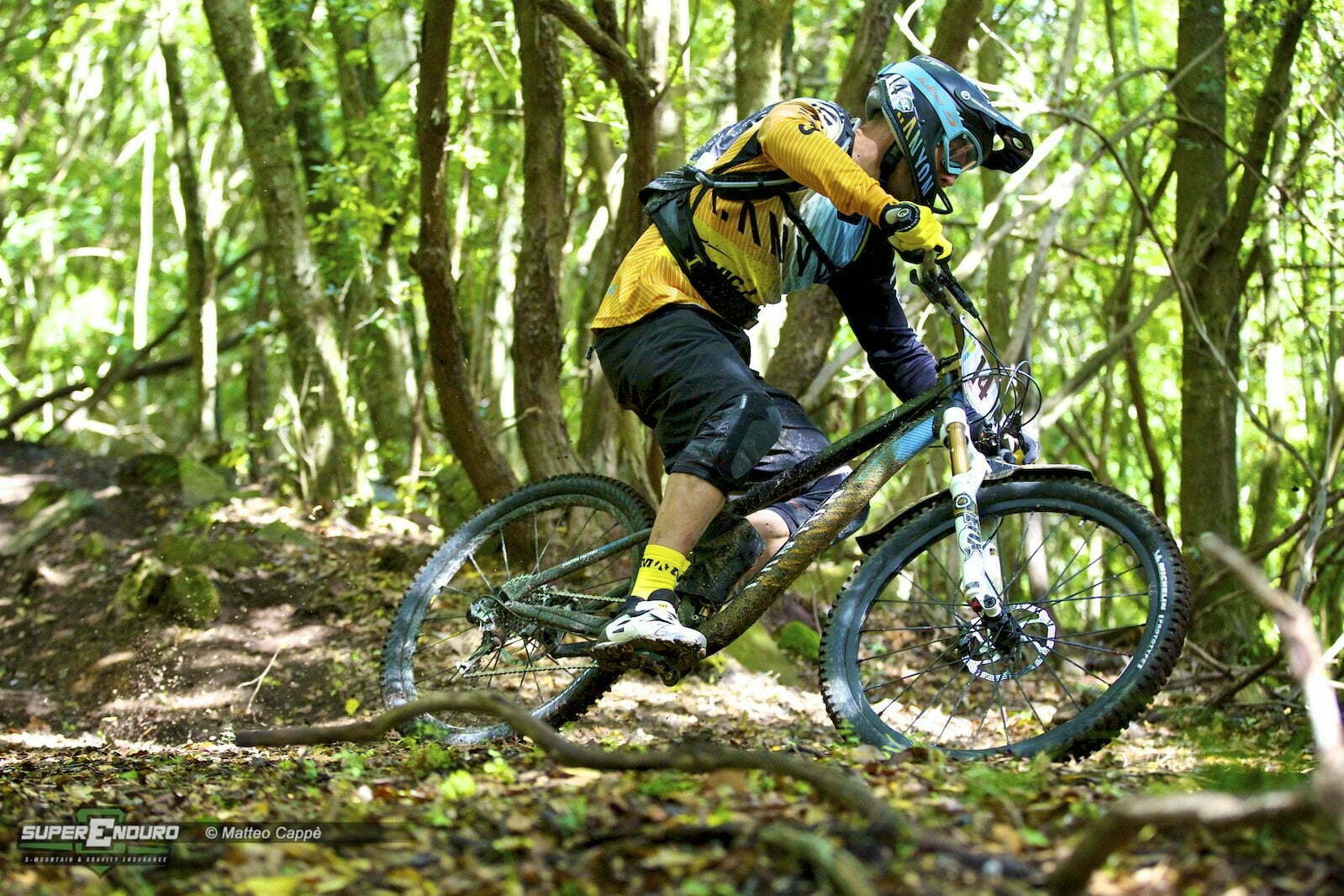 Fabien Barel wins Punta Ala 2013 enduro world series