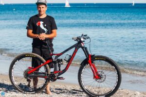 EWS-Enduro-World-Series-2018-Finale-Damien-Oton-Devinci-Spartan-29-002-810x540