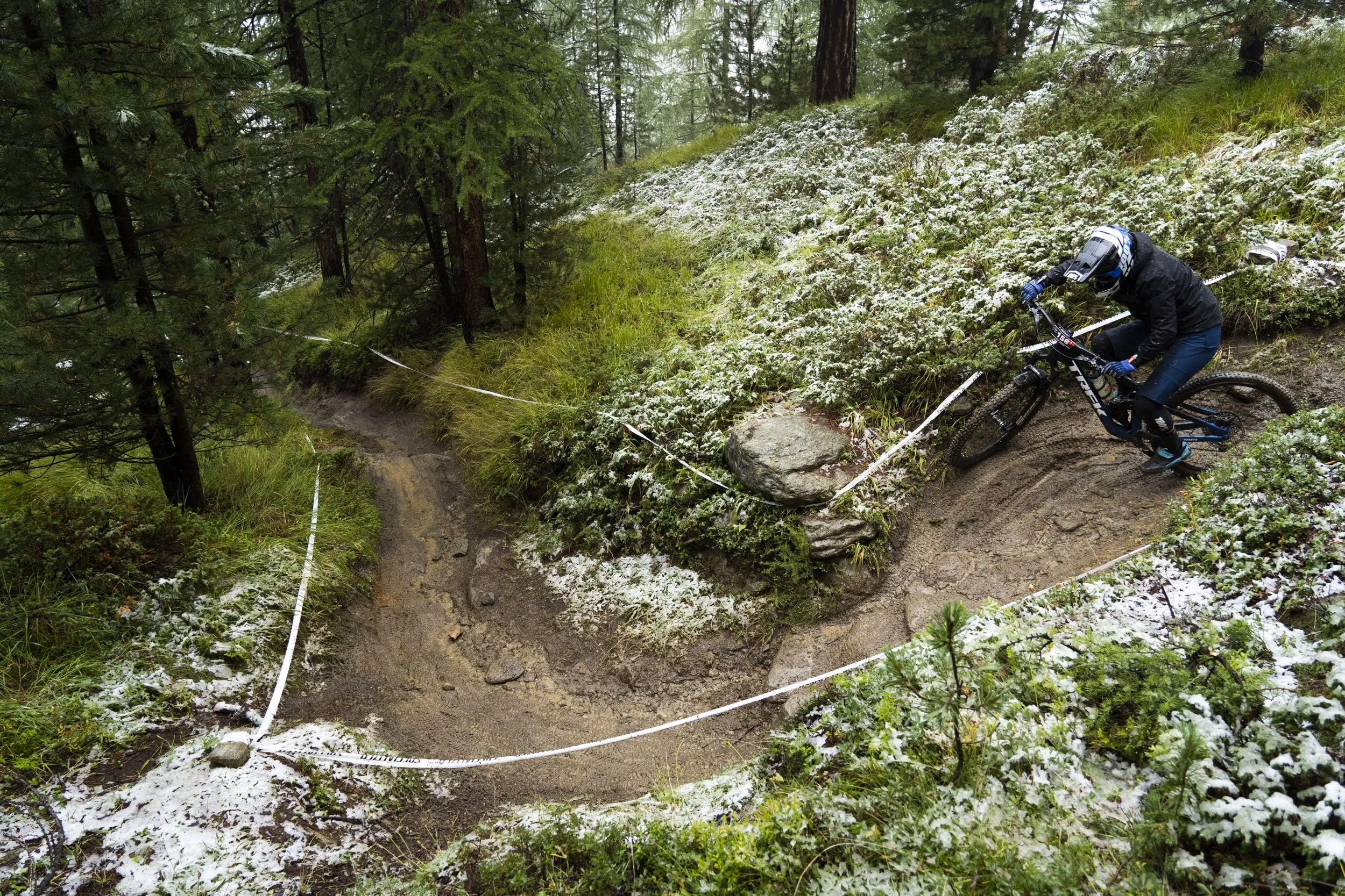 Hattie Harnden vince U21 EWS Zermatt