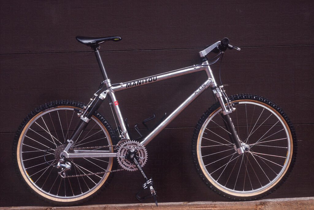 ©Malcolm Fearon - MANITOU BIKE 1991 DESIGNED BY DOUG BRADBURY ONE OF THE EARLIEST MTB FULL SUSPENSION BIKES