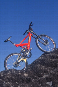 ©Malcolm Fearon - VOLVO CANNONDALE RIDER MYLES ROCKWELL TEAM DOWNHILL MOUNTAIN BIKE 1995JULIANA FURTADO 