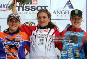 Tracy Moseley (3), Sabrina Jonnier (1) e Scarlet Hagen (2). Angel Fire Mexico UCI Mountain Bike World Cup 2005 