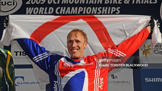 Steve Peat Canberra 2009 Mondiali - (Photo credit should read TORSTEN BLACKWOOD/AFP via Getty Images)