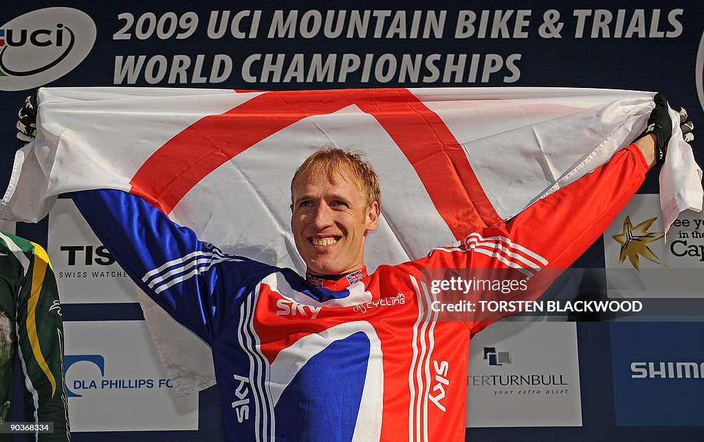 Steve Peat Canberra 2009 Mondiali - (Photo credit should read TORSTEN BLACKWOOD/AFP via Getty Images)