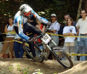 ©GABRIELE PUTZU/AFP via Getty Images - KRISTOF LENSSENS LUGANO 2003 DH WC