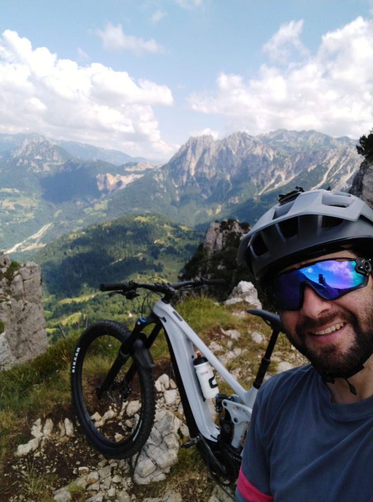 TEST giant reign (4)