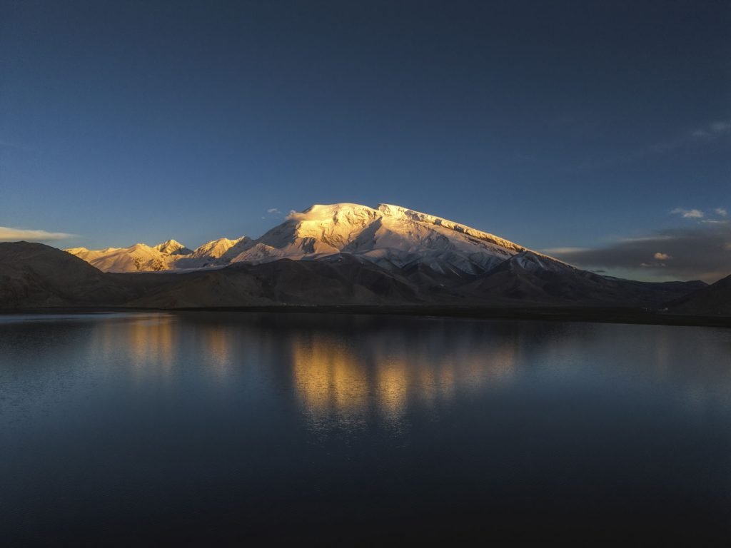 1x Golden mountain