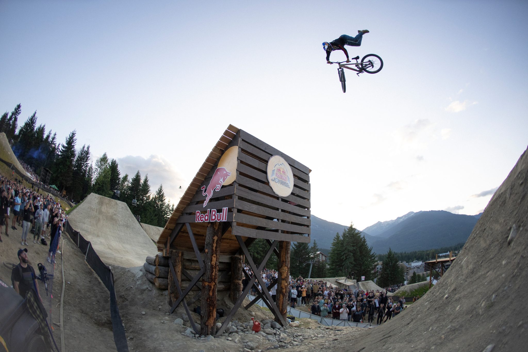emil_johansson_action