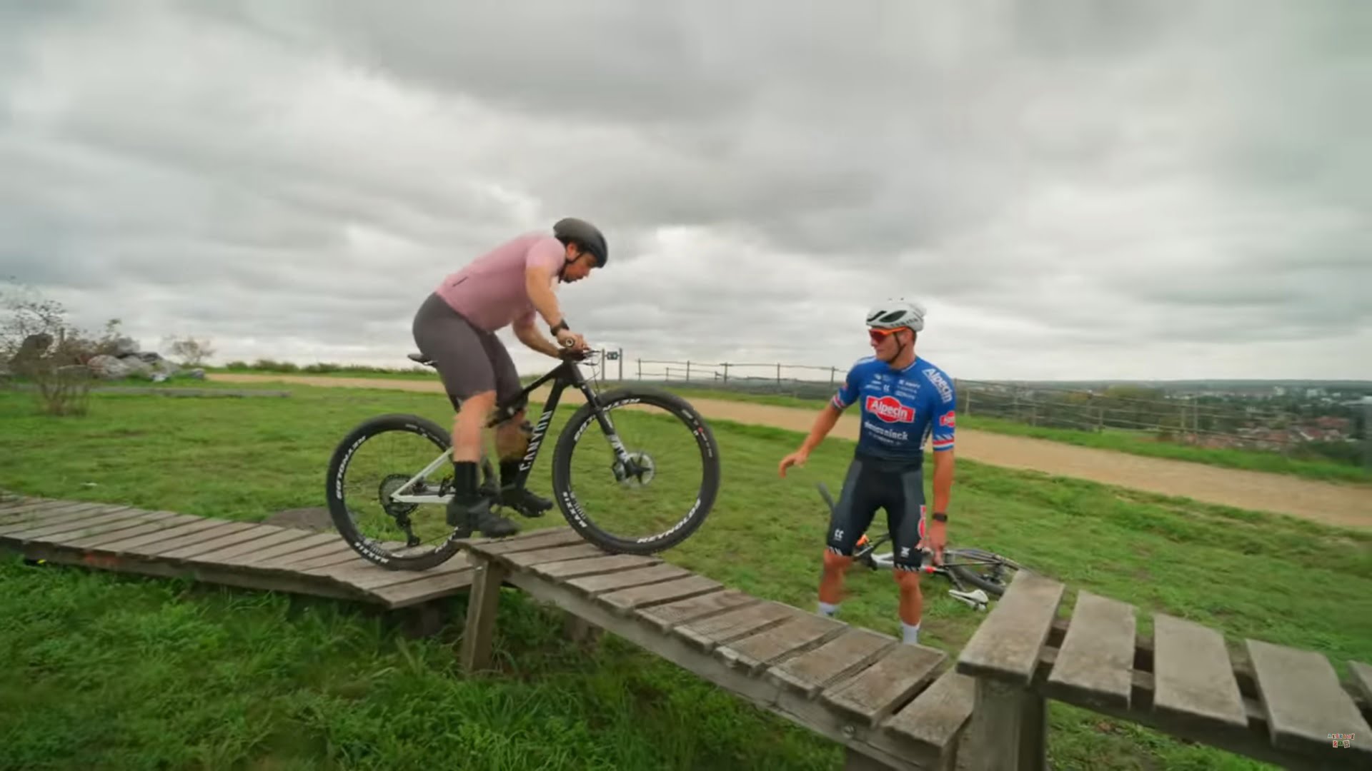 VAN DER POEL
