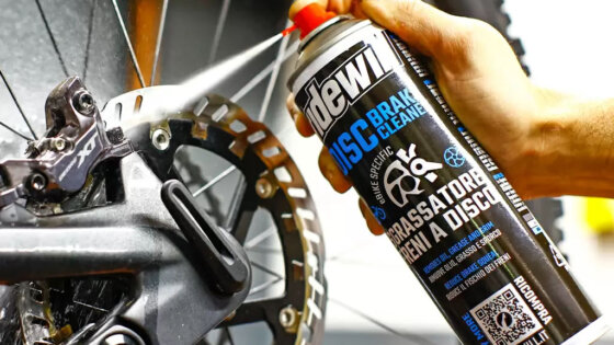 disc brake degreaser