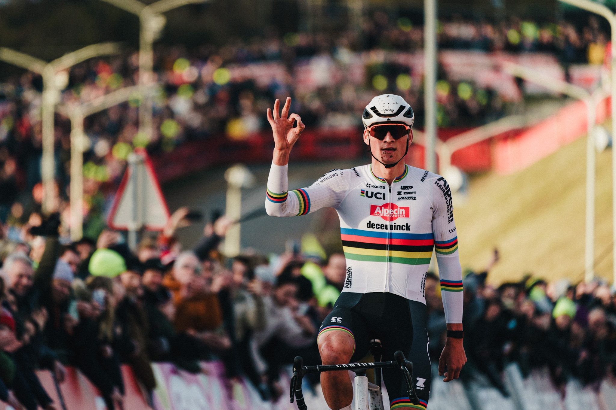 Mathieu Van der Poel vince a Hoogerheide 2024
