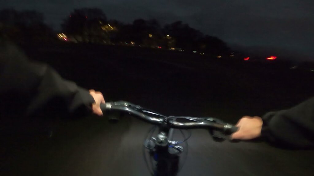 pov bici notte