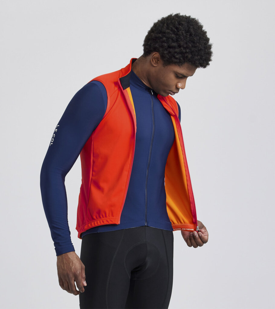 detailslider_LeCol_AW23_mens_pro_allweather_gilet_red_2