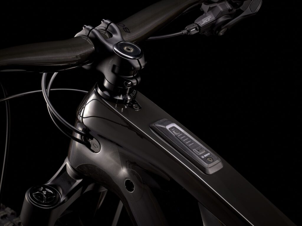 Rail98XT_23_37028_A_Alt4-1-scaled