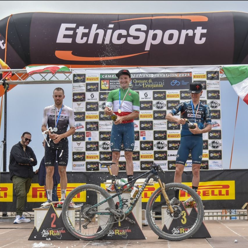 podio campionato italiano marathon 2023
