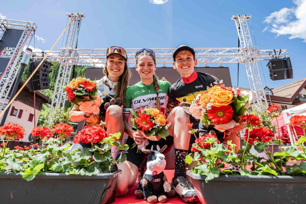Podio Elite Women, da sinistra: Rosa van Doorn, Claudia Peretti e Paula Gorycka Kurmann- ph credit wisthaler.com