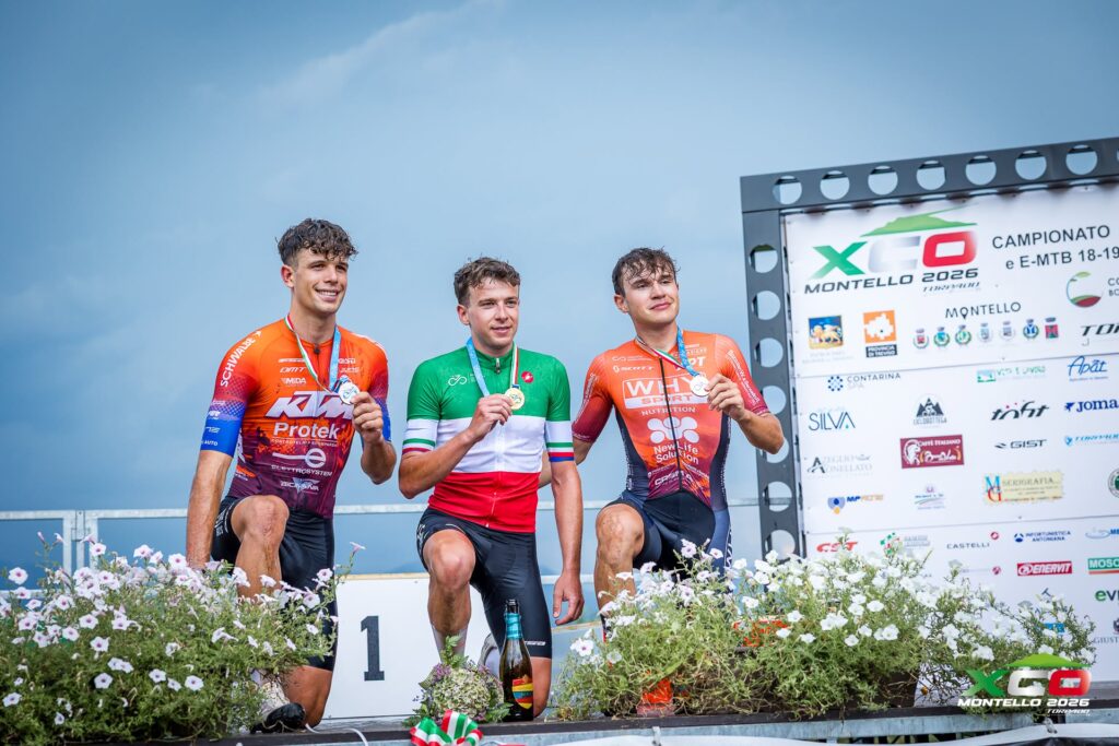 Podio Italiani Juniores 2026 XCO: Bassignana, Fabbro e Zavan